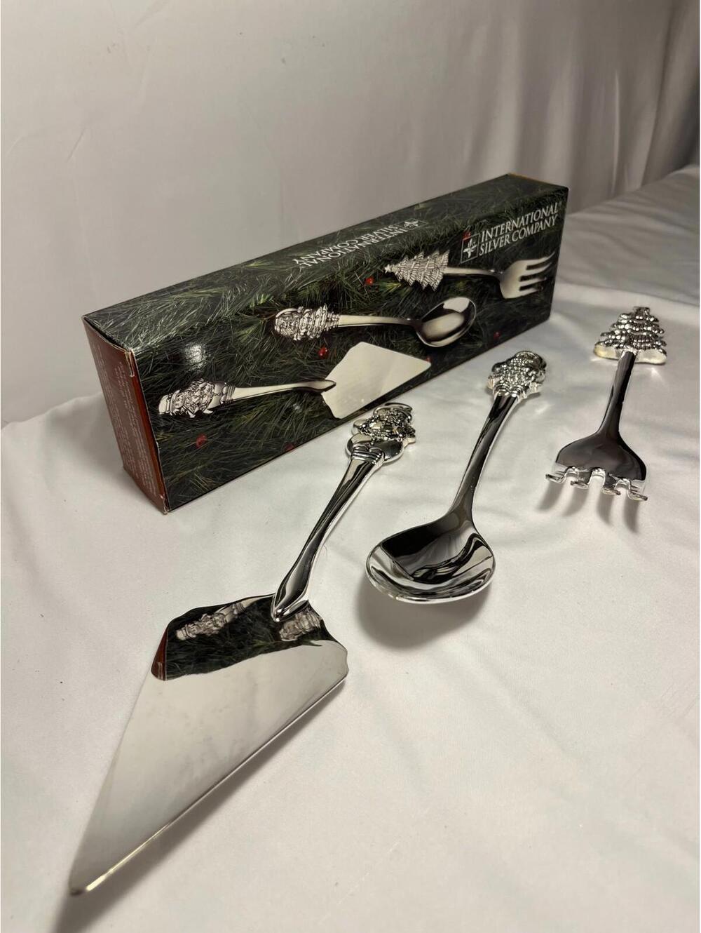 International Silver Company Holiday Serving Set – 3-Piece Christmas Tree Handle